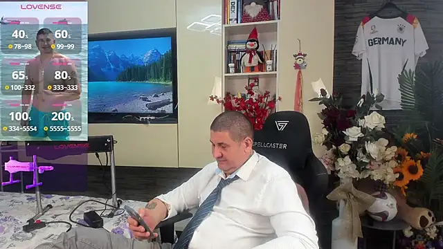 SpartacusDaddy48 XXX чат на живо