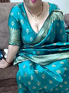 Desikalakaar0069 Adlı Modelin Canlı XXX Sohbeti