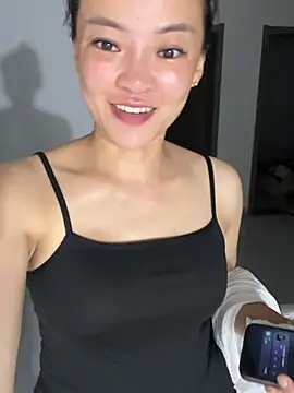 Chat XXX en directo de Meimei-bb