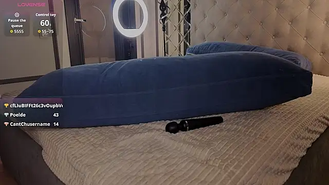 AaronTharrington's Live XXX Chat