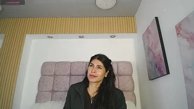 Harmony_Hills Live XXX Chat