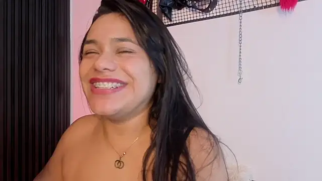 Онлайн чат XXX Issafoxx