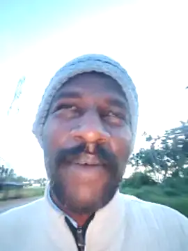 Paramkeerthi 现场XXX聊天