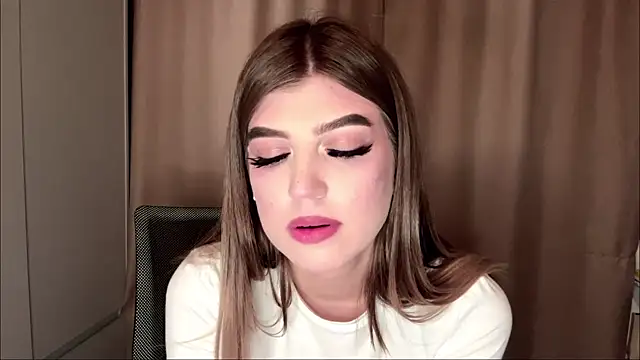 Chat +18 de TaisiaBrunch ao vivo