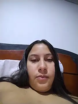 esmeralda_jadees 即時 XXX 聊天