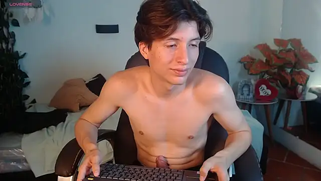 Онлайн чат XXX Marcoviolet