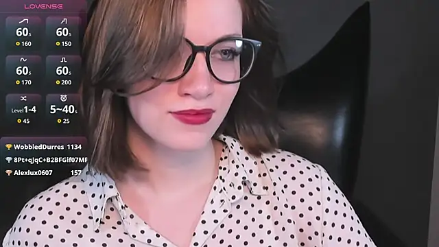XXX chat uživo modela CathyAdams