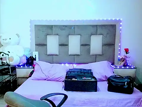 indiantopaz694u 即時 XXX 聊天