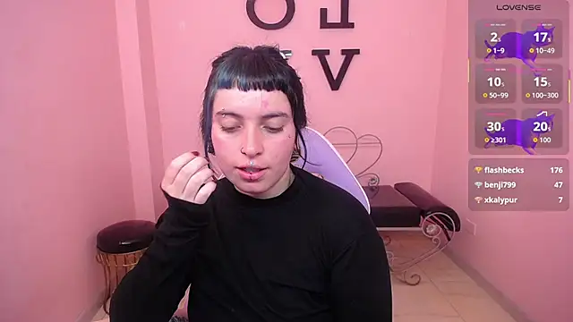 צ'אט XXX בשידור חי של _sofia_smth_xx