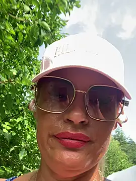 Sunnylove691's Live XXX Chat