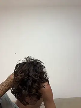 -OvO- Adlı Modelin Canlı XXX Sohbeti