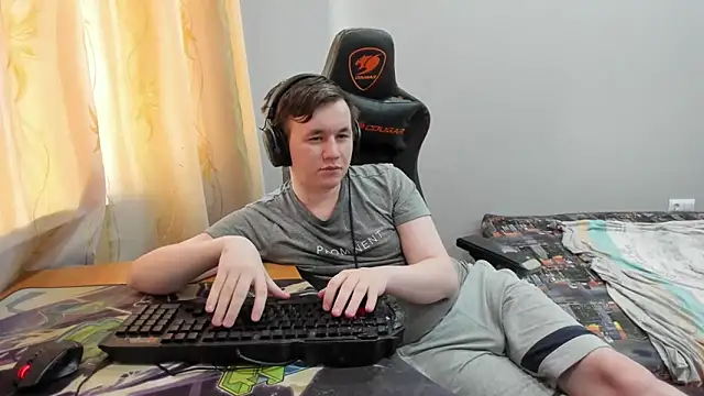 iliaskrislove: απευθείας συνομιλία ΧΧΧ