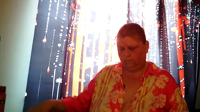 Sylviastar46's Live XXX Chat