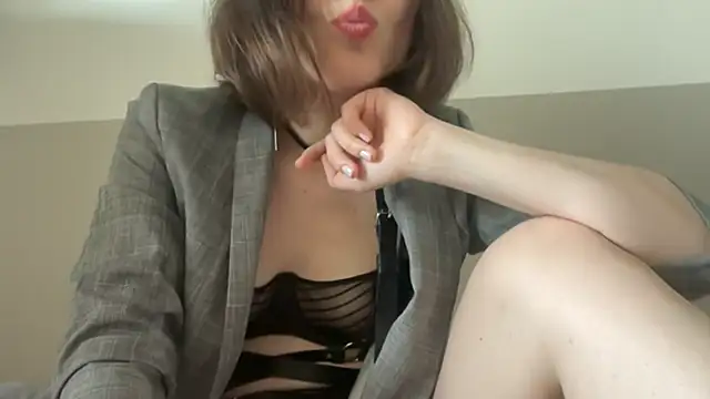 Hilda_Valentine Live XXX Chat