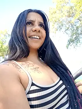 leonasafira 即時 XXX 聊天