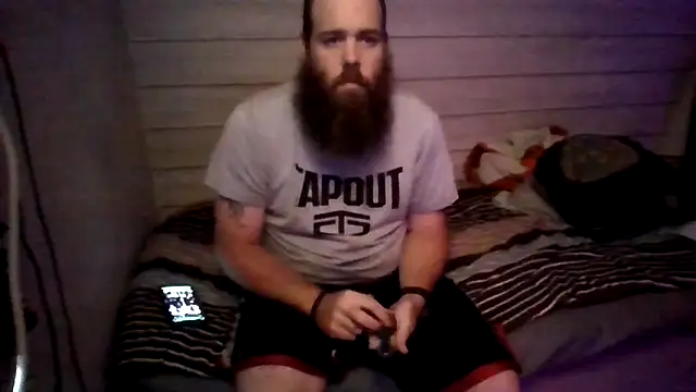 Chatroom XXX en direct de ThisGuy42o