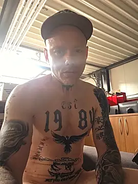 BeYourToy Webcam-Show