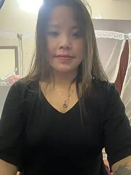 Bella_7777 Adlı Modelin Canlı XXX Sohbeti