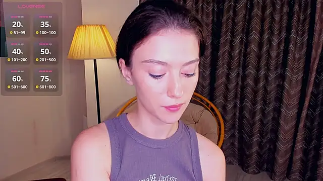LibbieSchworm Adlı Modelin Canlı XXX Sohbeti