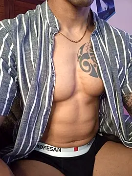 Joylopez_fitのライブXXXチャット