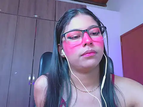 _ALLYSON18_'s Live XXX Chat