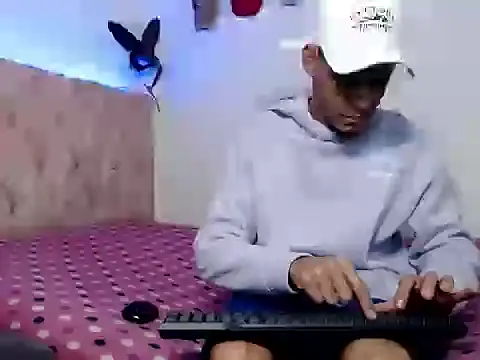 Brendt_Hotx Chat XXX in diretta
