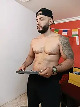 Mike_savage3 élő XXX-chatje