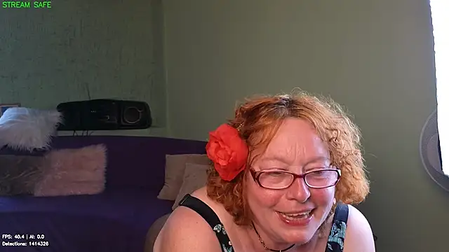 Czat XXX na żywo – Fara_Flutte