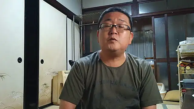 Tkousuke 在線直播表演