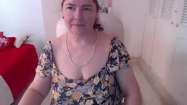 leonela_69 现场XXX聊天