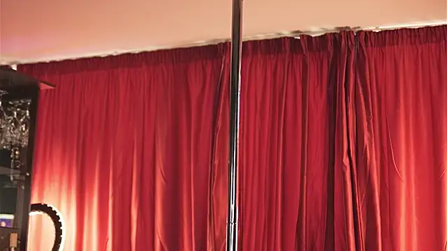 Živý XXX chat LuxenNoir