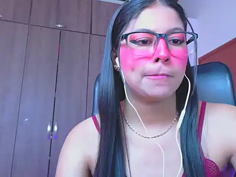 _ALLYSON18_ Adlı Modelin Canlı XXX Sohbeti