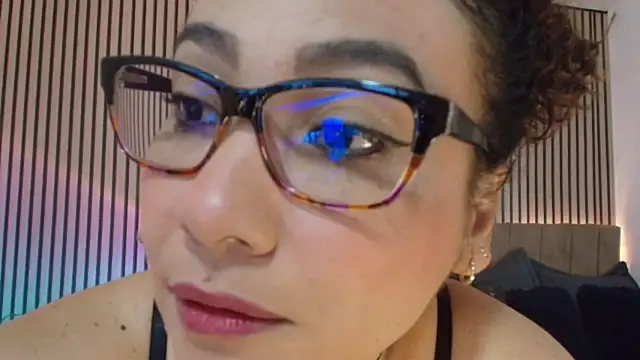 JuliRamirez 라이브 XXX 채팅