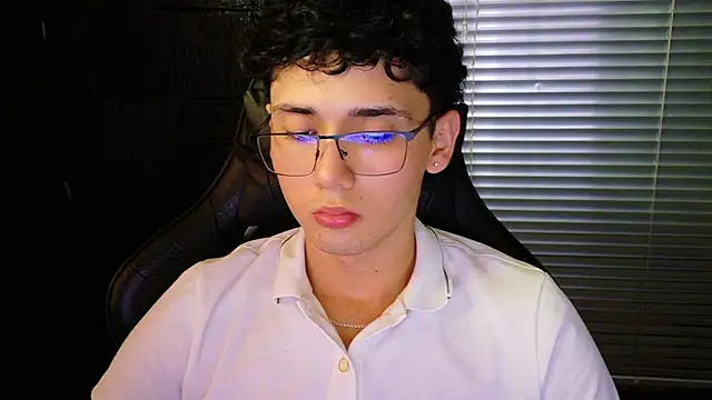 Chat +18 de SrJacobs ao vivo