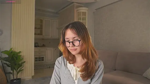 FrediaPfeiff's Live XXX Chat