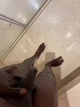 gigolosworld webcam show