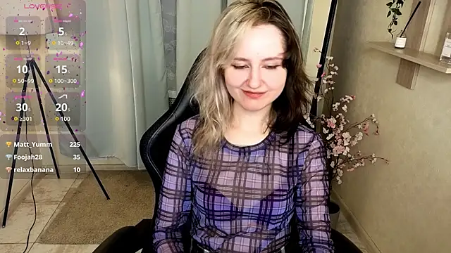 LinaVeritas' Live XXX Chat