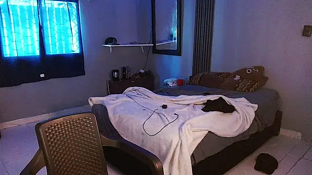 Mr_yisuzzn Live XXX chat