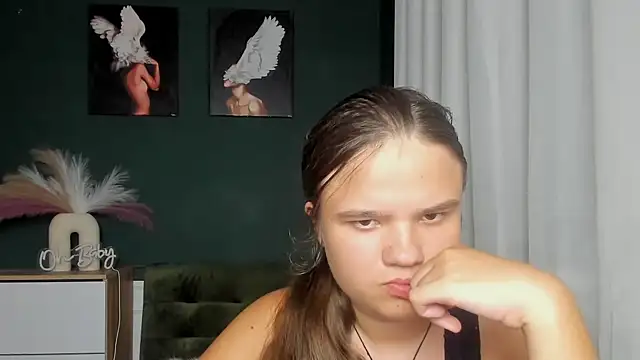 AdeleCruz Chat XXX live