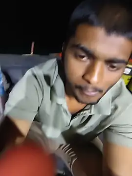 samundarwala1's Live XXX Chat