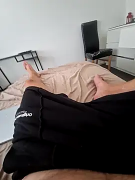 Tommyzzzzzz Webcam Show