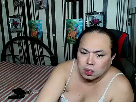 دردشة UnCut_Cock_Ts الجنسية المباشرة
