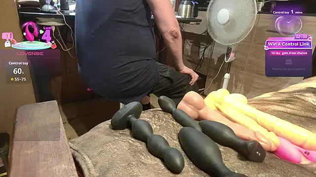 แชท XXX สดของ misteryman1956
