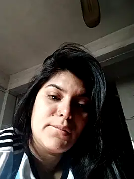 צ'אט XXX בשידור חי של YouladyVidal