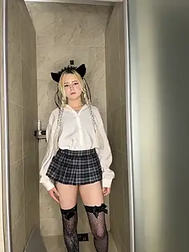 kikipeach Adlı Modelin Canlı XXX Sohbeti