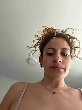 alana15 即時 XXX 聊天