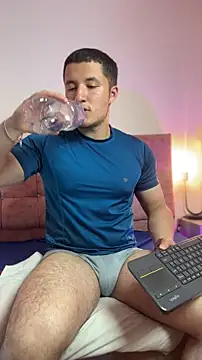 Alexander_Connor 现场XXX聊天
