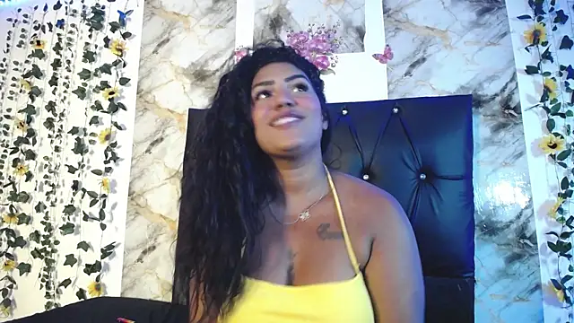 Kaylie_Hot 即時 XXX 聊天
