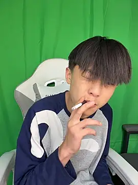 DD-101's Live XXX Chat