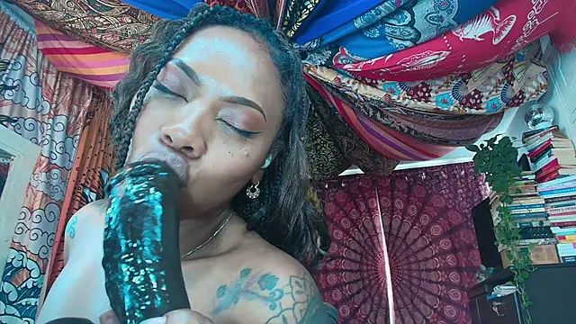 ElizaGrey_のライブXXXチャット